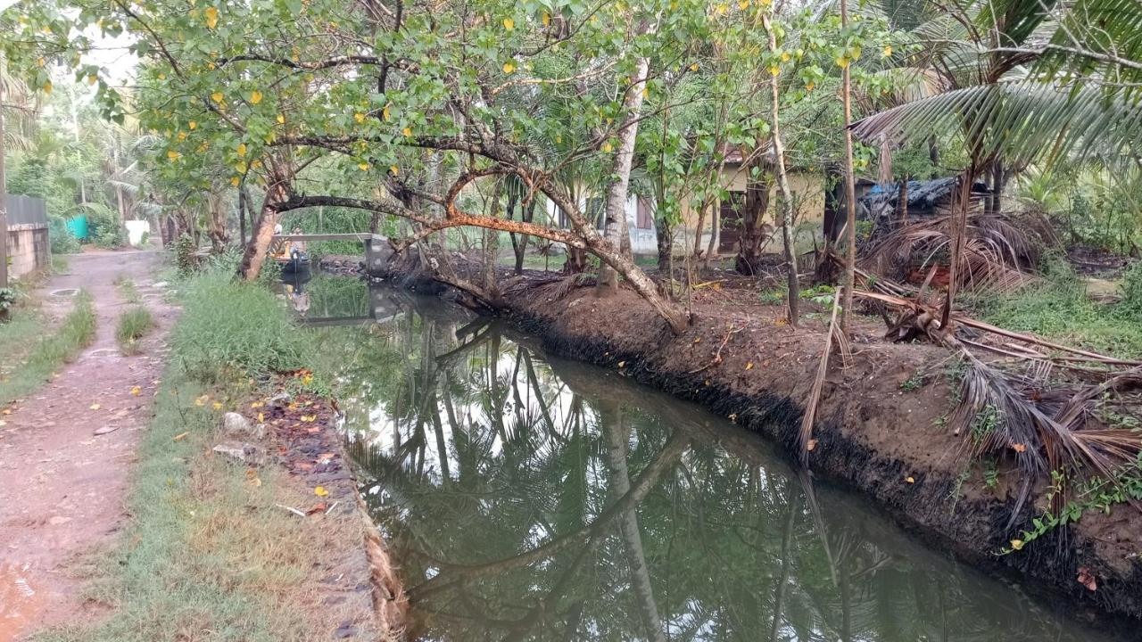 דירות Mundrothuruth Prakruthi Residency Munroeisland מראה חיצוני תמונה